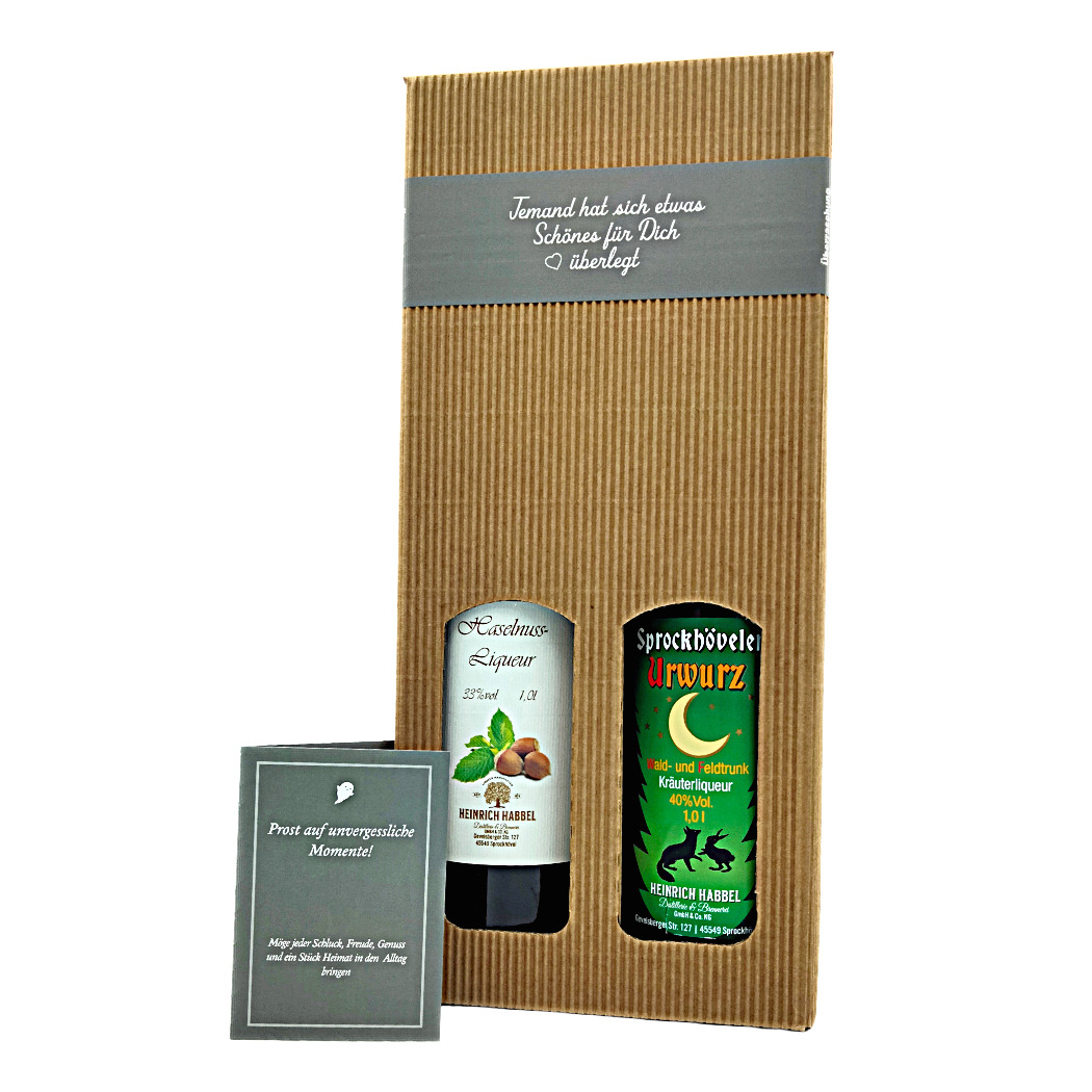 Geschenkset mit Haselnusslikör und Kräuterlikör im Karton, inklusive Grußkarte.